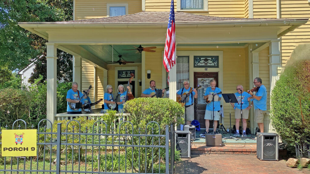 Thanks to one of our fans for this picture of our whole band.